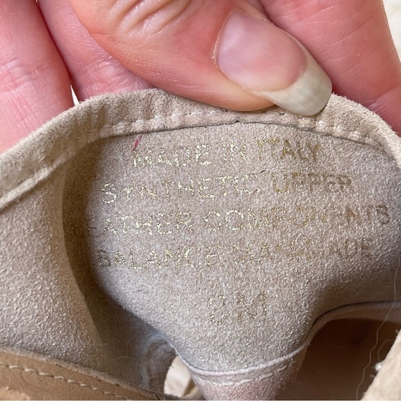 Coach And Four Shoes Cinzia beige Sandal open toe block heel Size 8 - Picture 6 of 10